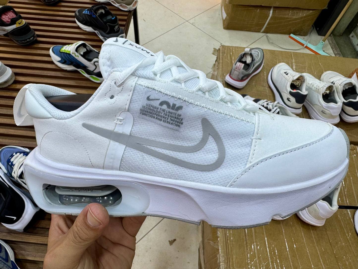 NIKE INTERLOCK (WHITE) ( ORIGINAL 100% VIETNAM )