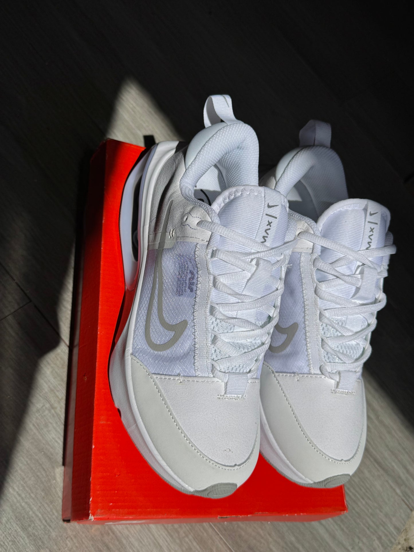NIKE INTERLOCK (WHITE) ( ORIGINAL 100% VIETNAM )