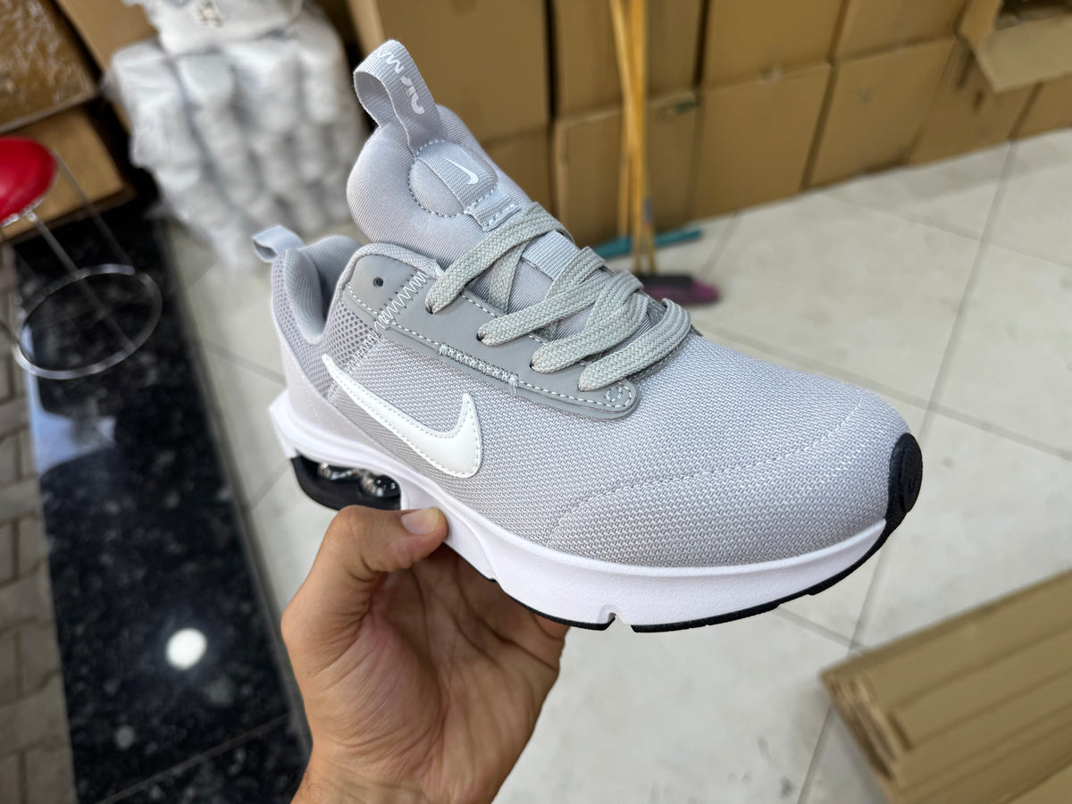 Nike Air Max INTRLK